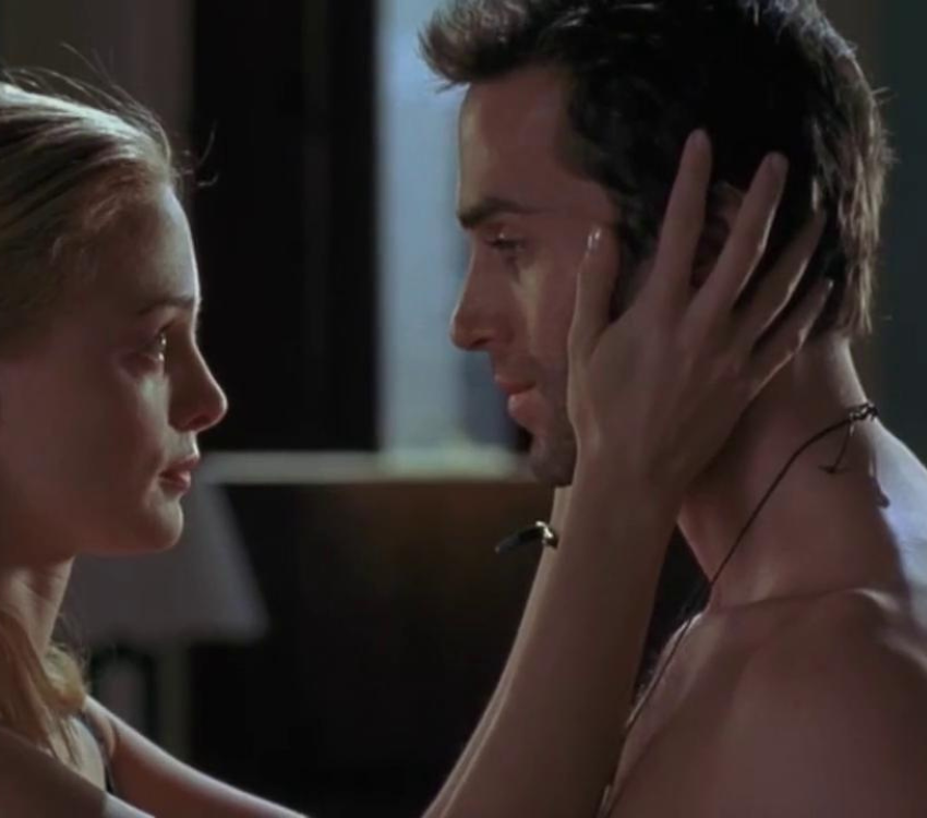 Joseph Fiennes and Heather Graham emotional