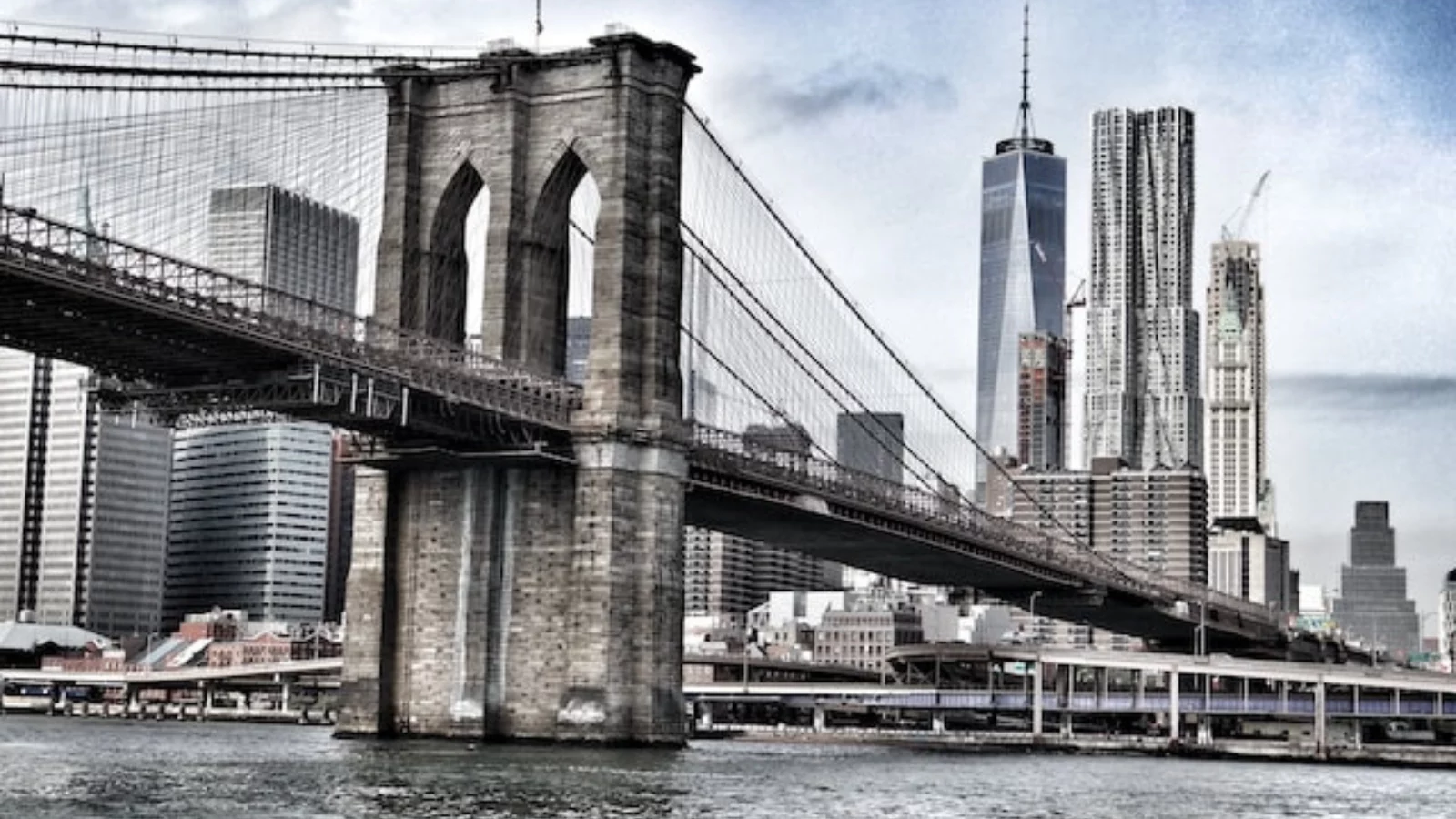 An image of the gorgeous Brooklyn Bridge. 