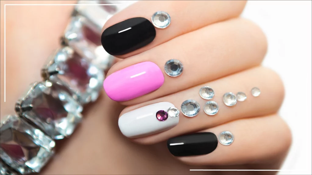 Oval-Shaped Nails 