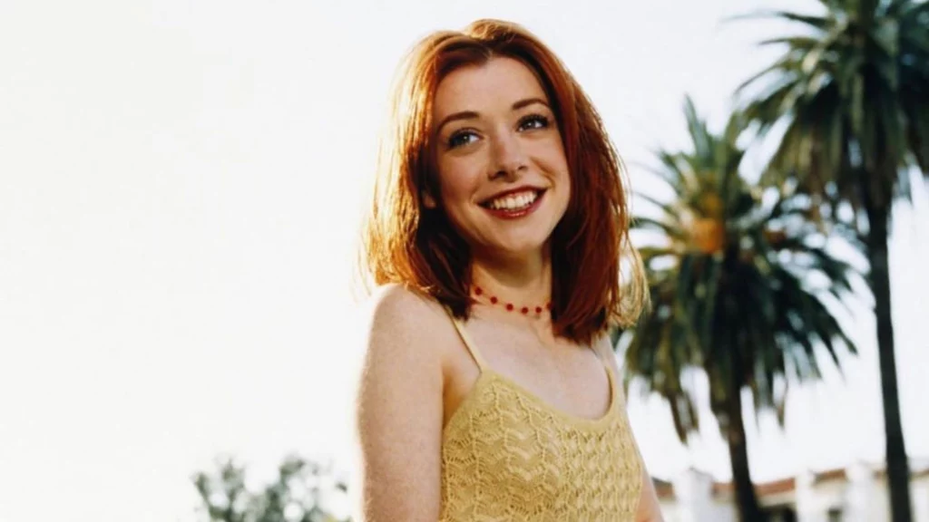 Alyson Hannigan in yellow dress