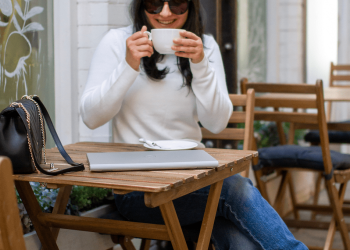 Breaking the Silence: Fozia Rashid’s Mission to Build Transparent Workplaces